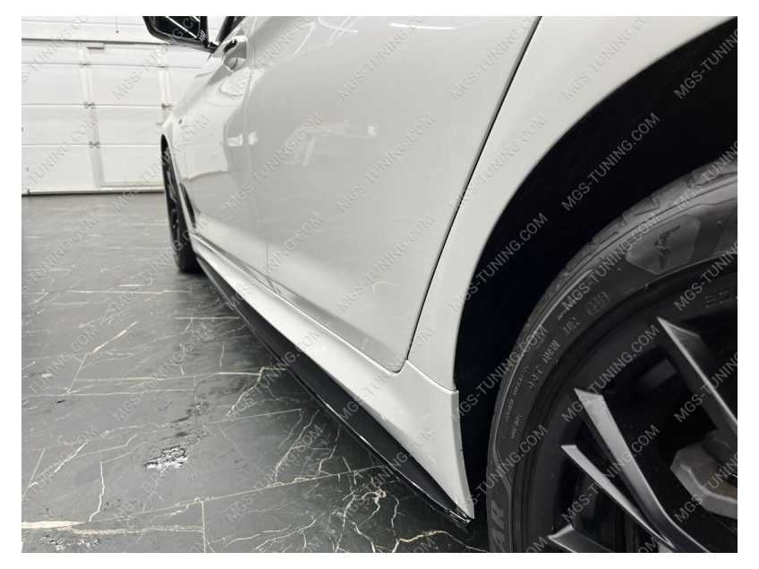 Крышки зеркал черный глянец в стиле м5 ф90 для BMW 5 series G30 бмв 5 серия г30 Лезвия порогов черный глянец в стиле M-Performance бмв 5 серии бэха пятерка г30 BMW 5 series G30