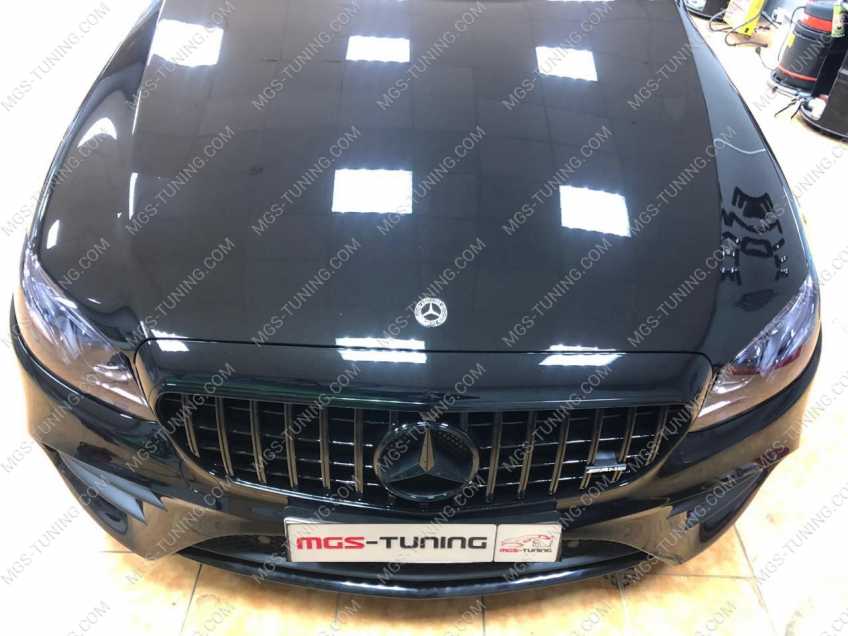 Решетка радиатора в стиле GT Black Mercedes C-Class W205