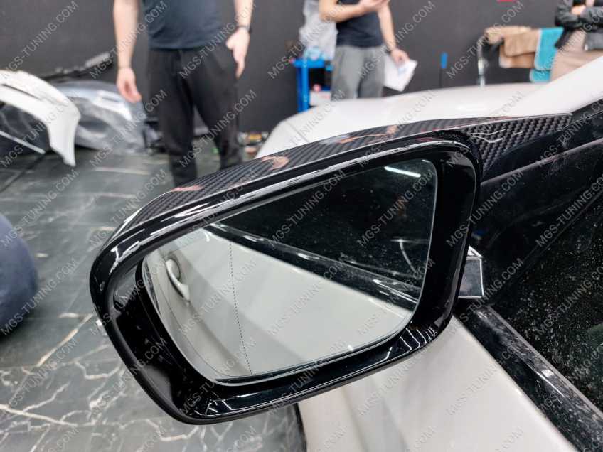 Накладки на зеркала в стиле М5 из карбона на бмв 5 серии г30
