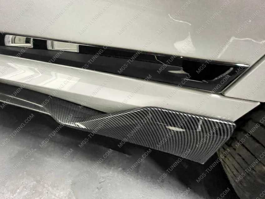 Лезвия порогов карбон на BMW X7 G07