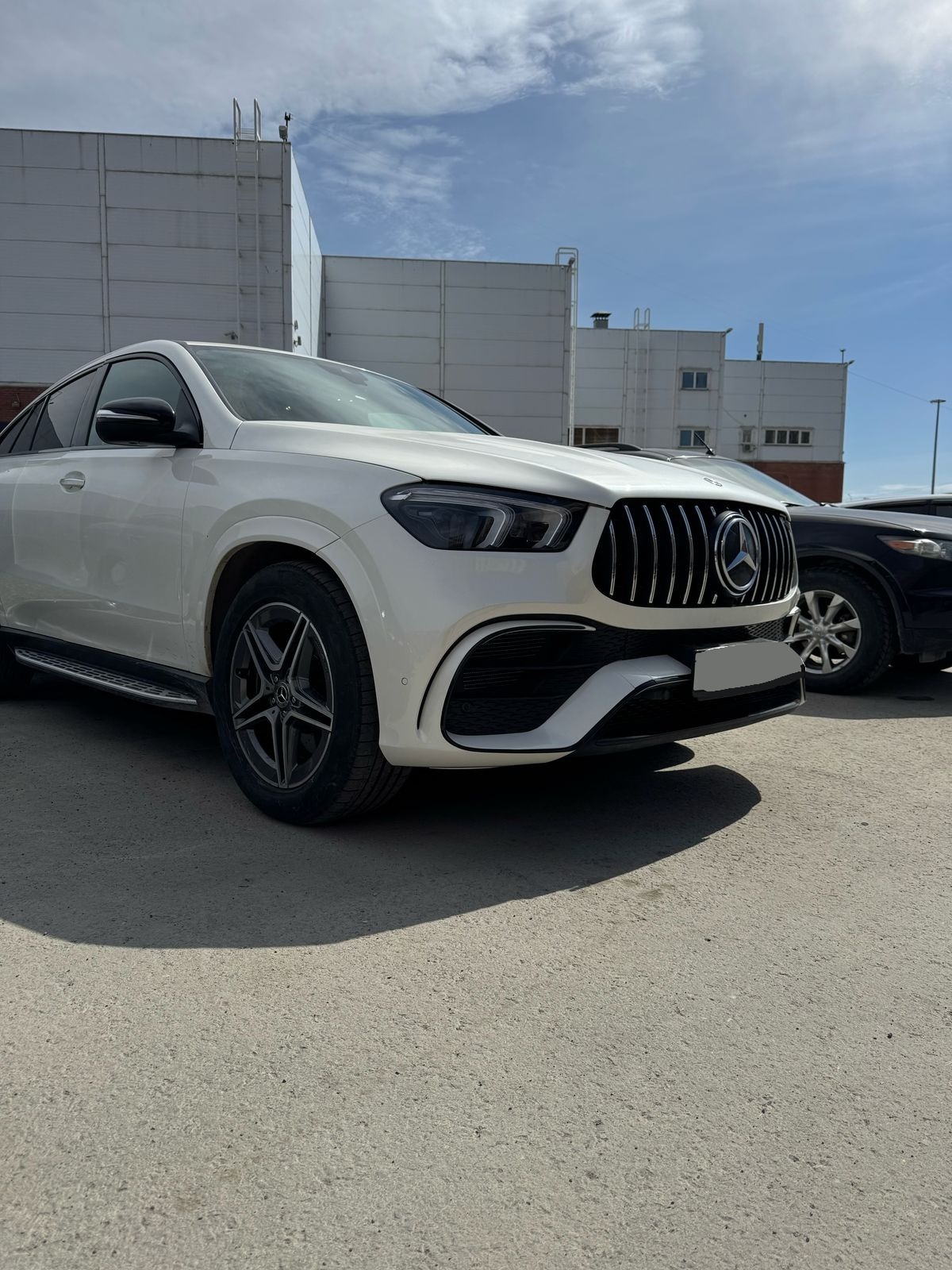 Передний бампер Mercedes GLE V167/GLE Coupe C167 стиль GLE 63 S AMG черный