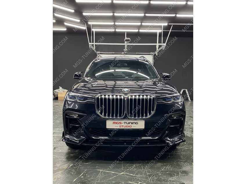 Губа переднего бампера BMW X7 G07 (чёрный глянец)