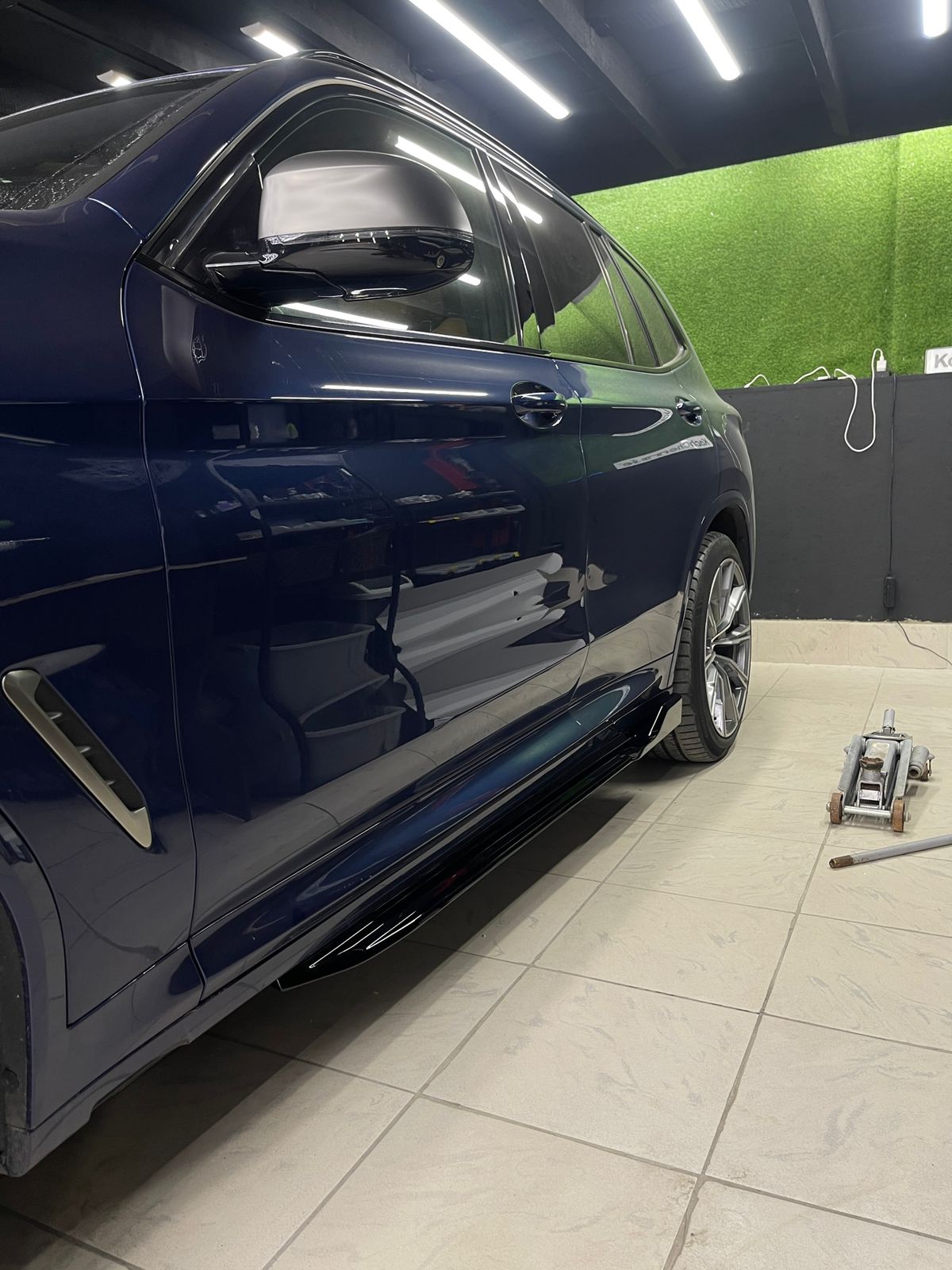 Лезвия порогов BMW X3 G01 (черный глянец)