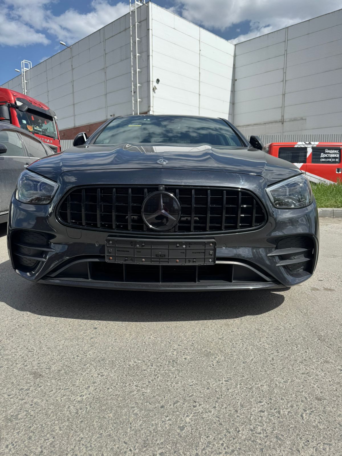 Решётка Mercedes E-class w213 рест. GT style black