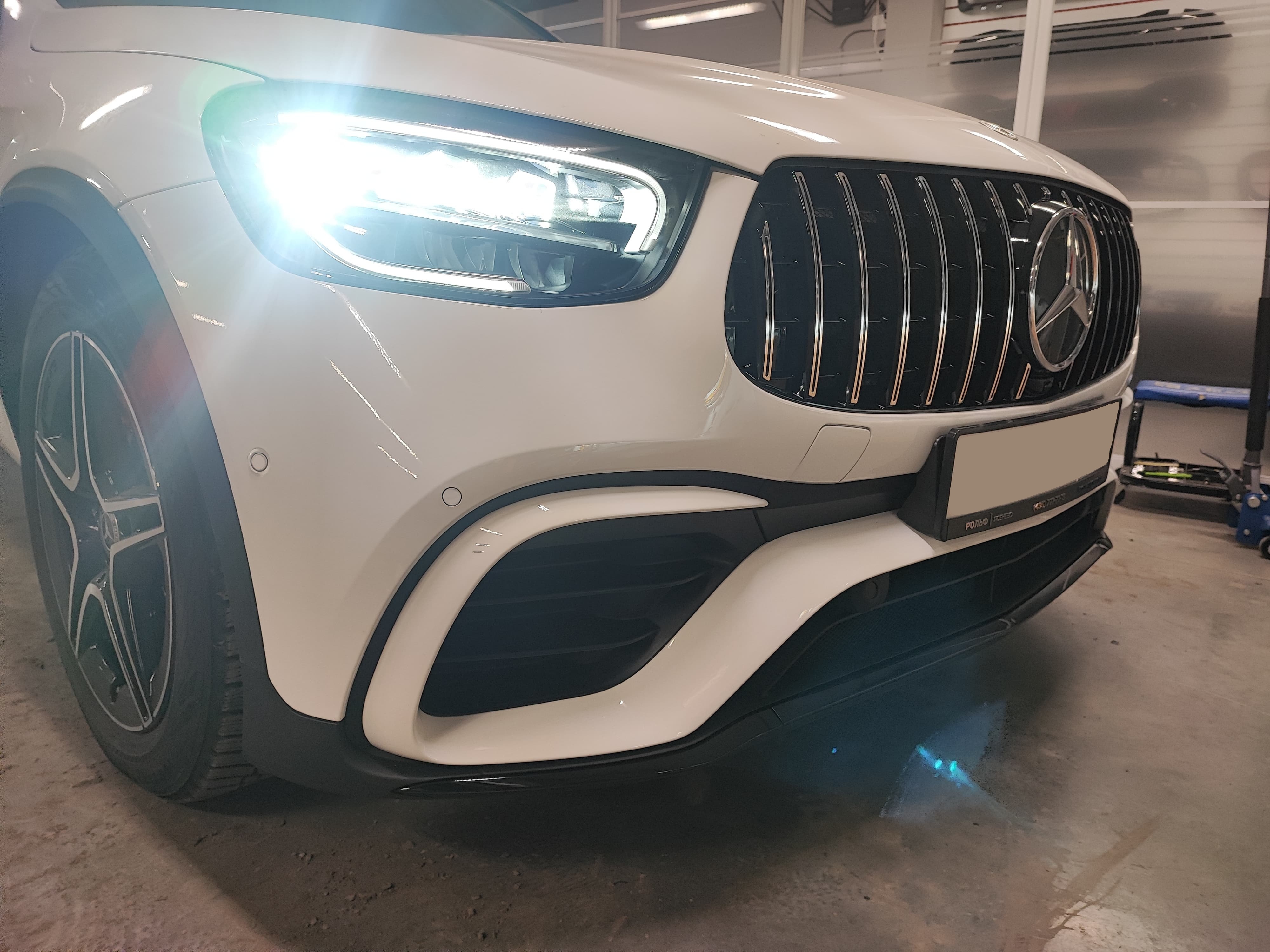 Обвес Mercedes GLC-Coupe рестайлинг в стиле GLC Coupe 63 AMG