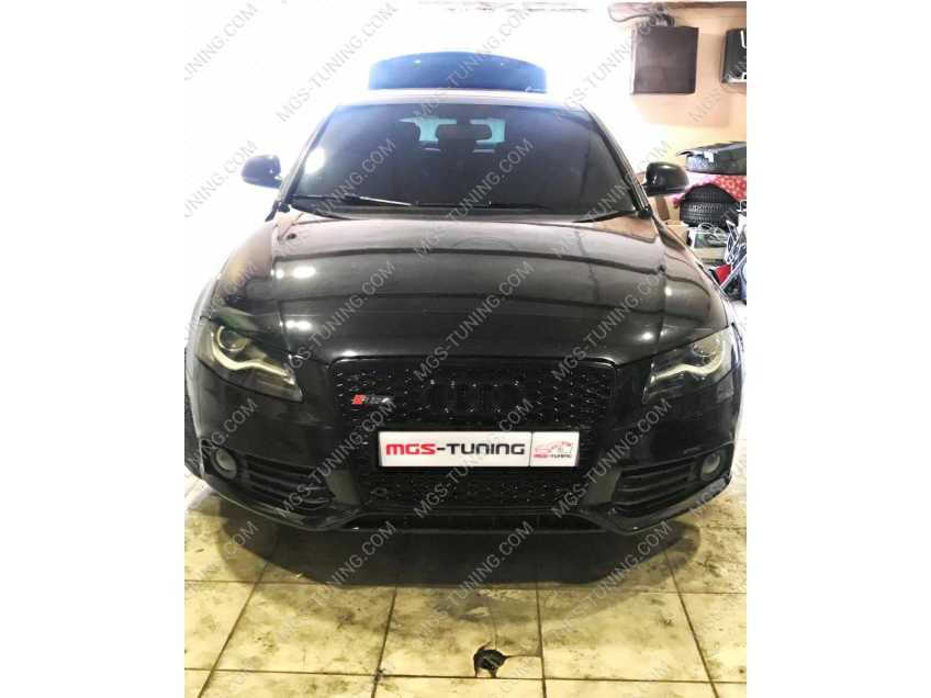 Решетка радиатора Audi A4 в стиле RS4