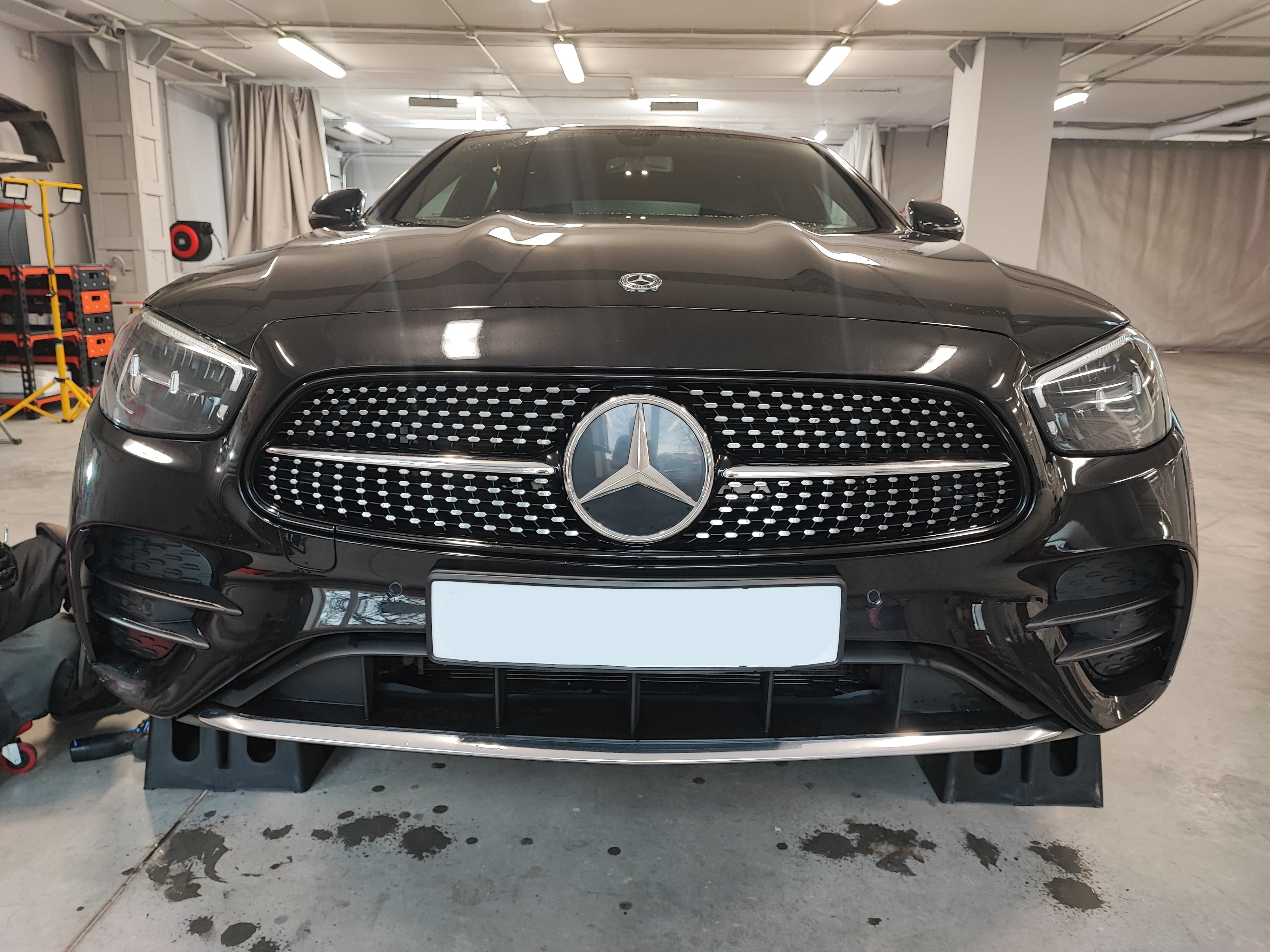 Решётка Mercedes E-class w213 рест. GT style