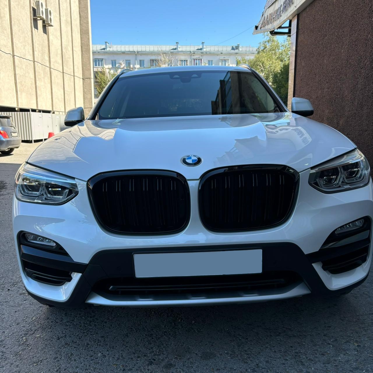 Решётка в стиле BMW X3/Х4 M G01/G02 черный глянец