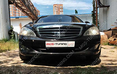 Решетка Mercedes S W221