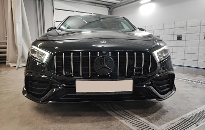 Передний бампер Mercedes A-class w177 A45 AMG + решетка радиатора GT