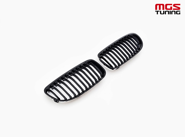 Решётка в стиле M-Performance BMW E90 08-12 черный глянец / Решётка в стиле М-Перформанс БМВ Е90 08-12 черный глянец
