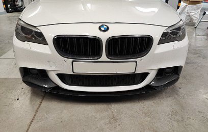 Губа переднего бампера BMW 5 series f10 M-Performance style (под карбон)