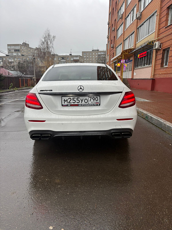 Решётка и диффузор на Mercedes E-class w213 63s AMG