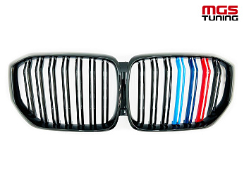 Решётка в стиле BMW X5 M G05 с триколором М / Решётка в стиле БМВ Х5 М Г05 с триколором М