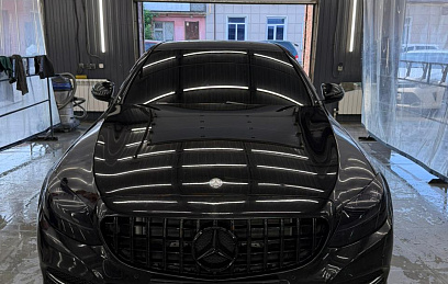 Решётка для Mercedes C-class w205 GT style black (без камеры)