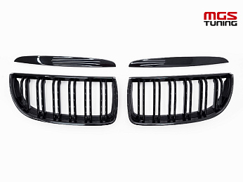 Решётка в стиле BMW M3 е90 05-08 черный глянец / Решётка в стиле БМВ М3 Е90 05-08 черный глянец Решётка в стиле BMW M3 е90 05-08 черный глянец / Решётка в стиле БМВ М3 Е90 05-08 черный глянец