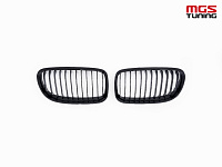 Решётка в стиле M-Performance BMW E90 08-12 черный глянец / Решётка в стиле М-Перформанс БМВ Е90 08-12 черный глянец