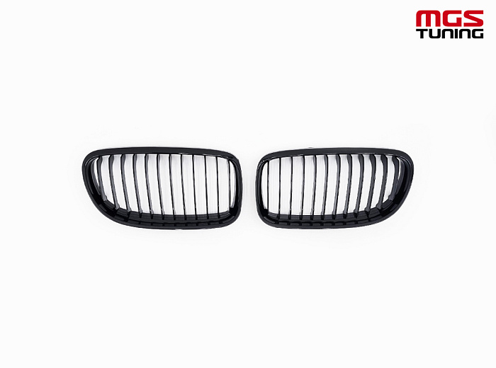 Решётка в стиле M-Performance BMW E90 08-12 черный глянец / Решётка в стиле М-Перформанс БМВ Е90 08-12 черный глянец