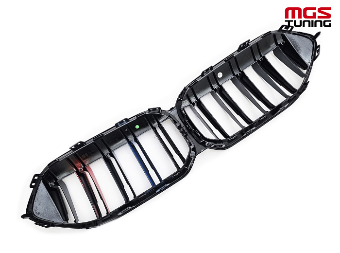 Решётка в стиле BMW M2 F44 (2019-2024) с триколором / Решётка в стиле БМВ М2 Ф44 19-н.в с триколором