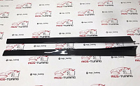 Лезвия порогов BMW M-Performance style F80/F82 сухой карбон / Лезвия порогов БМВ М-Перформанс стиль Ф80/Ф82 сухой карбон
