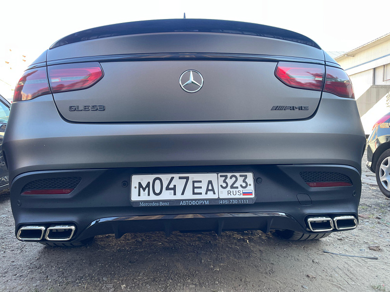 Обвес и спойлер на крышку багажника Mercedes GLE53