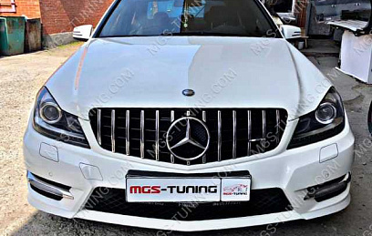 Решетка Panamericana на Mercedes w204