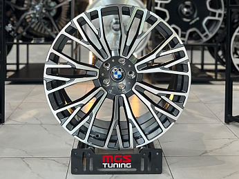 Комплект кованых дисков R22 5x120 72.6 9.5J ET32/ 10.5J ET38 для БМВ ИКС5/6/7 Г05/06/07 Комплект кованых дисков R22 5x120 72.6 9.5J ET32/ 10.5J ET38 для БМВ ИКС5/6/7 Г05/06/07