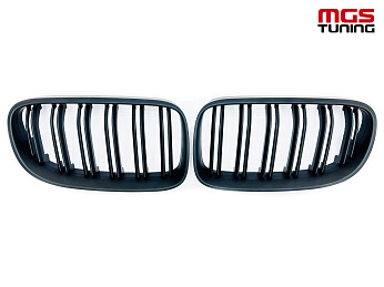 Решётка в стиле BMW M3 е92 10-13 черный мат / Решётка в стиле БМВ М3 Е92 10-13 черный мат
