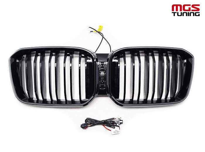 Решётка в стиле BMW X3/Х4 M G01/G02 рест. черный глянец с подсветкой / Решётка в стиле БМВ Х3/Х4 М Г01/Г02 рест. черный глянец с подсветкой