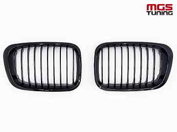 Решётка в стиле M-Performance BMW E46 98-01 черный глянец / Решётка в стиле М-Перформанс БМВ Е46 98-01 черный глянец