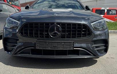 Решётка Mercedes E-class w213 рест. GT style black