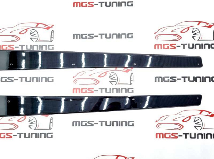 Лезвия порогов BMW M3/M4 F80/F82 черный глянец / Лезвия порогов БМВ М3/М4 Ф80/Ф82 черный глянец