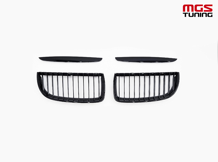 Решётка в стиле M-Performance BMW E90 05-08 черный глянец / Решётка в стиле М-Перформанс БМВ Е90 05-08 черный глянец