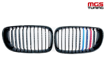 Решетка в стиле M-Performance BMW E81/E82/E87/E88 08-11 с триколором / Решетка в стиле М-Перформанс БМВ Е81/Е82/Е87/Е88 08-11 с триколором