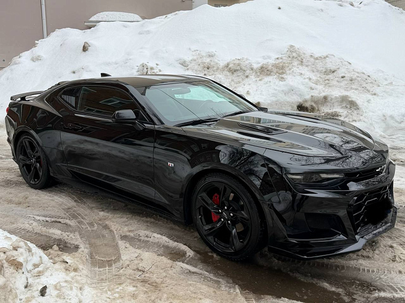Передний бампер Camaro 18+ стиль 1LE для (LS/LT)