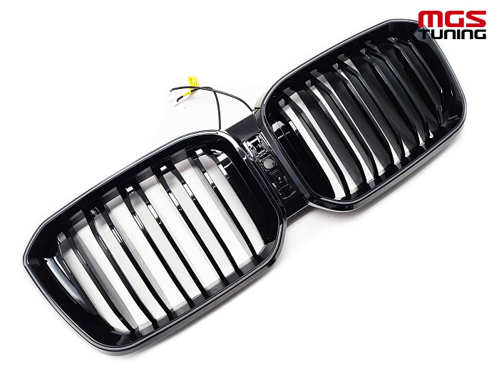Решётка в стиле BMW X3/Х4 M G01/G02 рест. черный глянец с подсветкой / Решётка в стиле БМВ Х3/Х4 М Г01/Г02 рест. черный глянец с подсветкой