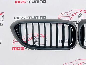 Решетка в стиле M Performance BMW G30 черный мат 2