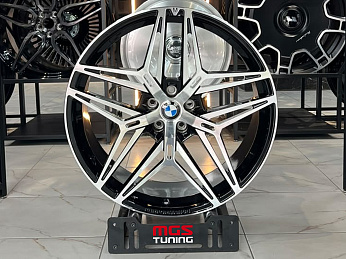 Комплект кованых дисков R21 5x112 66.6 10J ET30/ 11J ET40 для БМВ ИКС5/6/7 Г05/06/07 (стиль 3) Комплект кованых дисков R21 5x112 66.6 10J ET30/ 11J ET40 для БМВ ИКС5/6/7 Г05/06/07 (стиль 3)